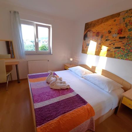 Apartments Kay Baška Eksteriør billede