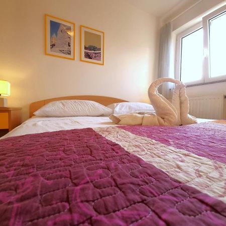 Apartments Kay Baška Eksteriør billede
