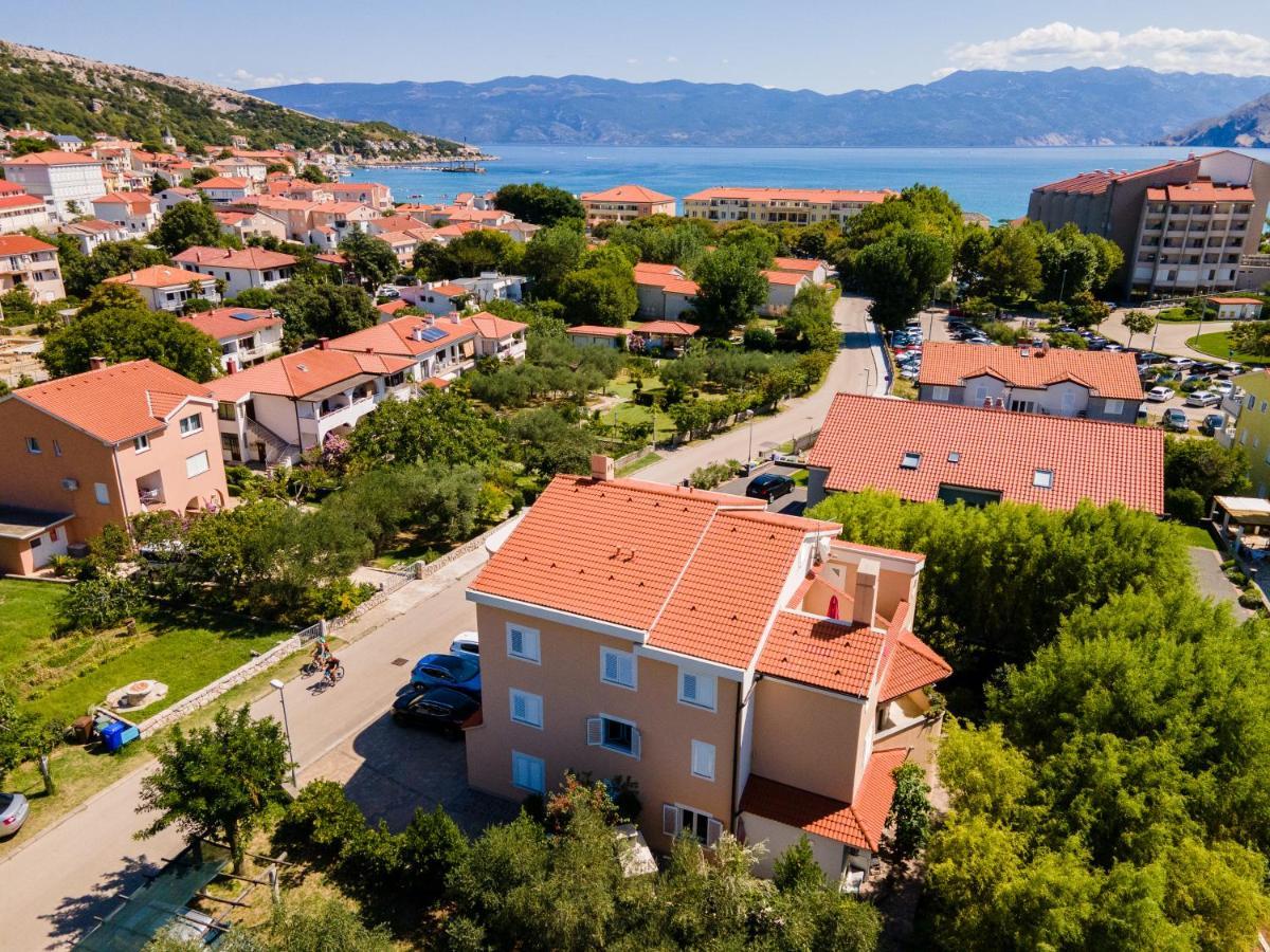 Apartments Kay Baška Eksteriør billede