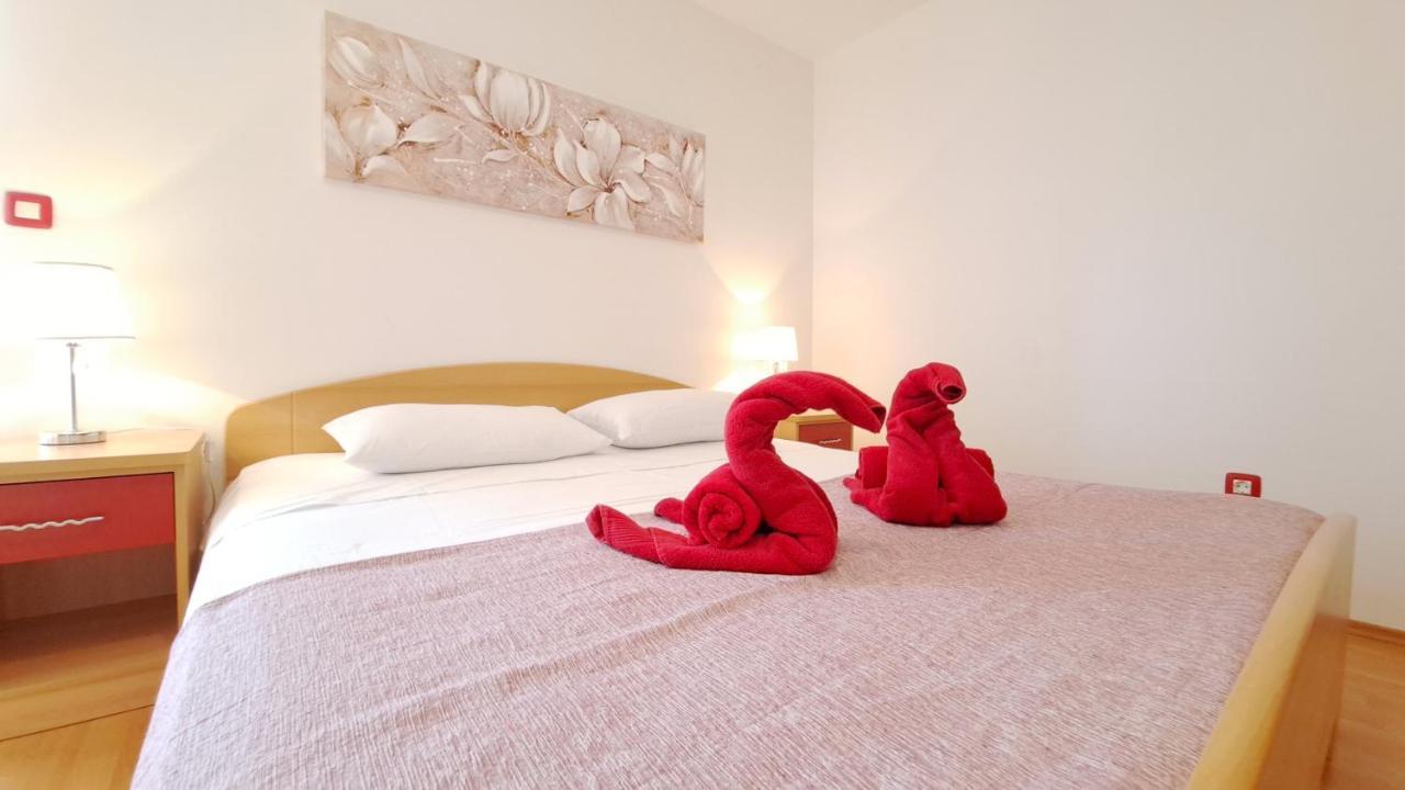 Apartments Kay Baška Eksteriør billede