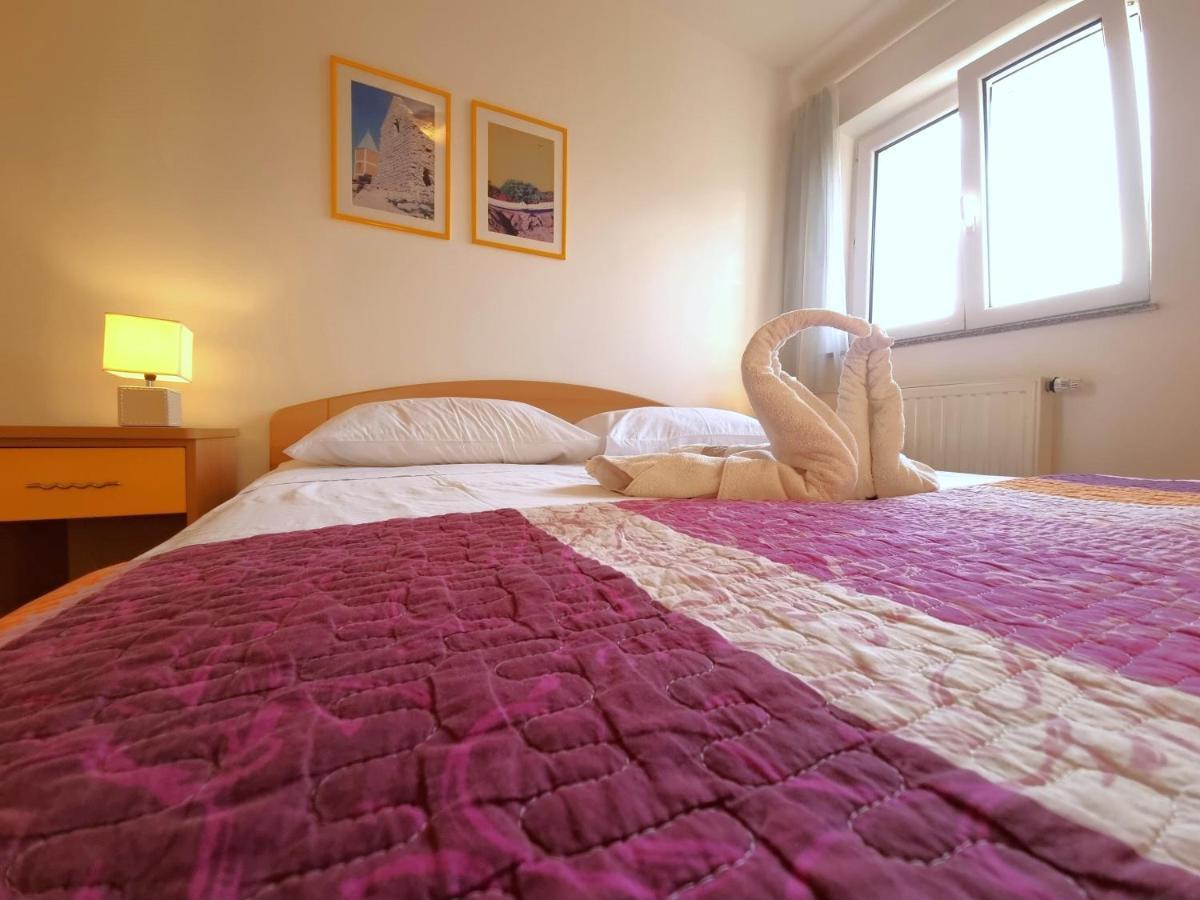 Apartments Kay Baška Eksteriør billede