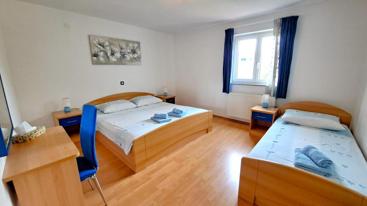 Apartments Kay Baška Eksteriør billede