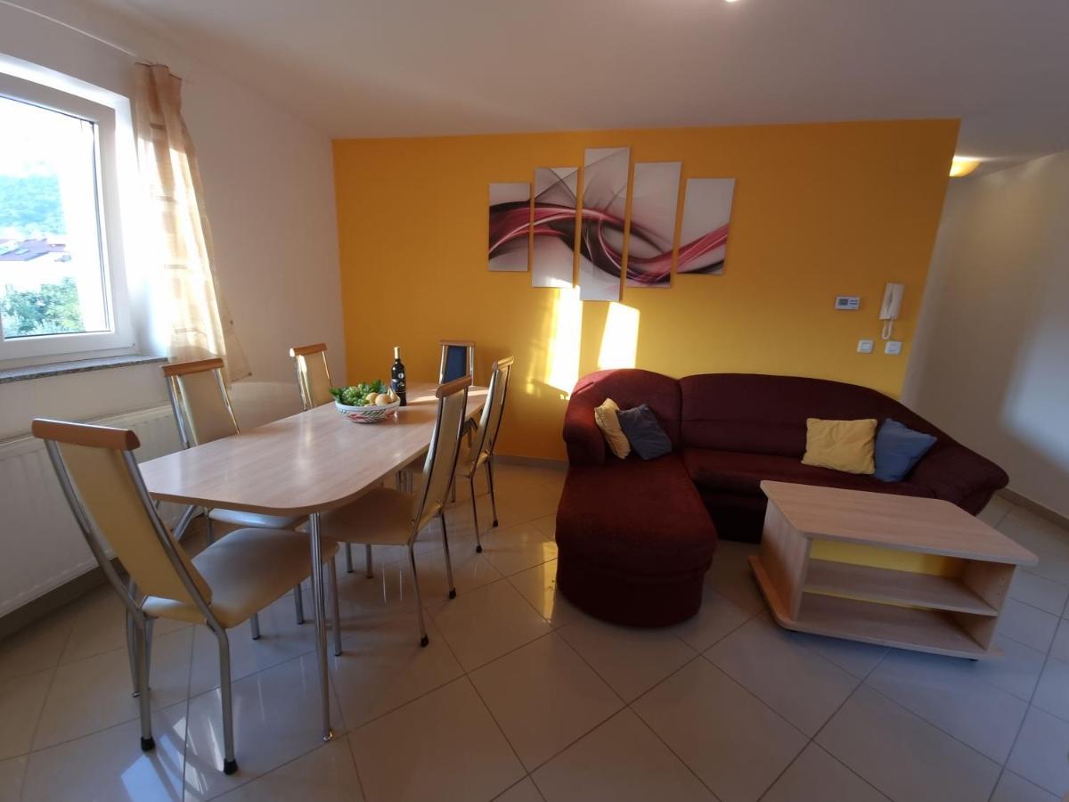Apartments Kay Baška Eksteriør billede