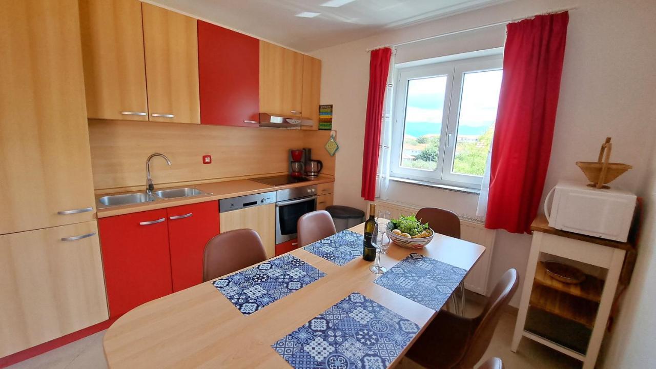 Apartments Kay Baška Eksteriør billede