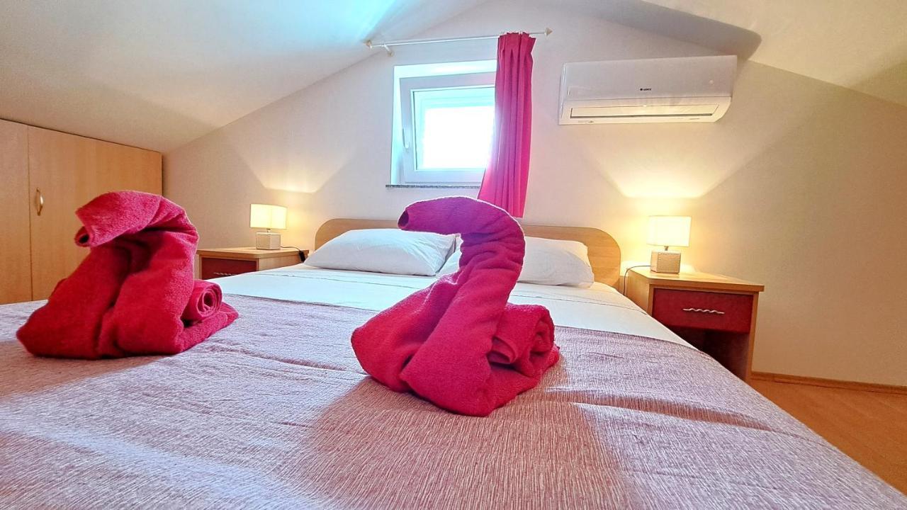 Apartments Kay Baška Eksteriør billede