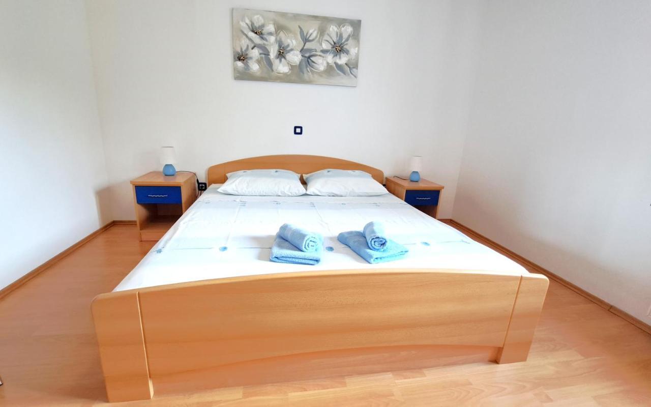 Apartments Kay Baška Eksteriør billede