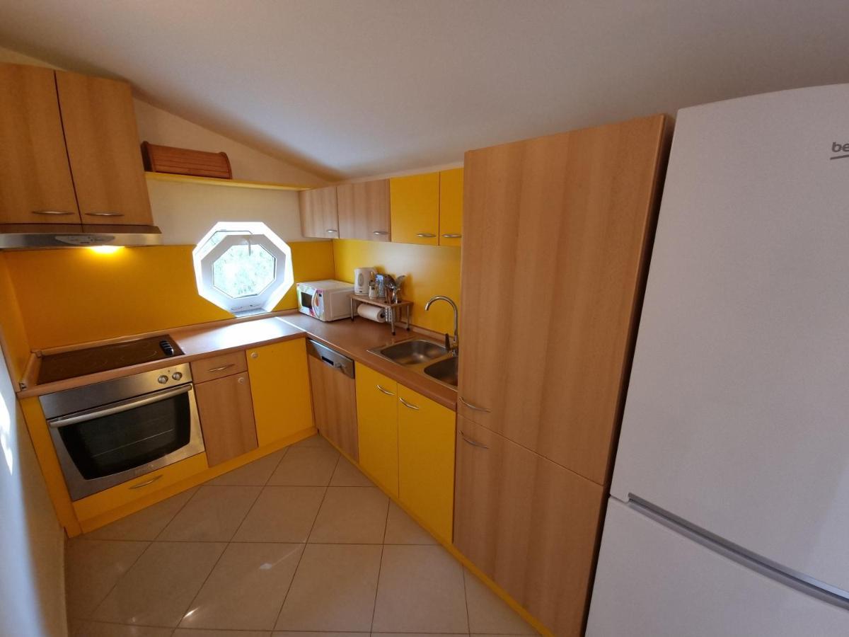 Apartments Kay Baška Eksteriør billede