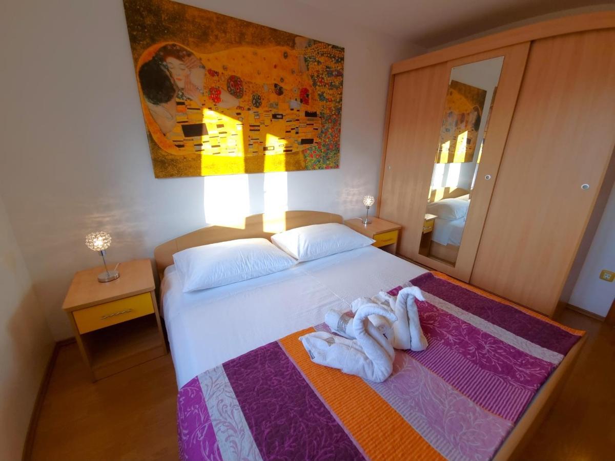 Apartments Kay Baška Eksteriør billede