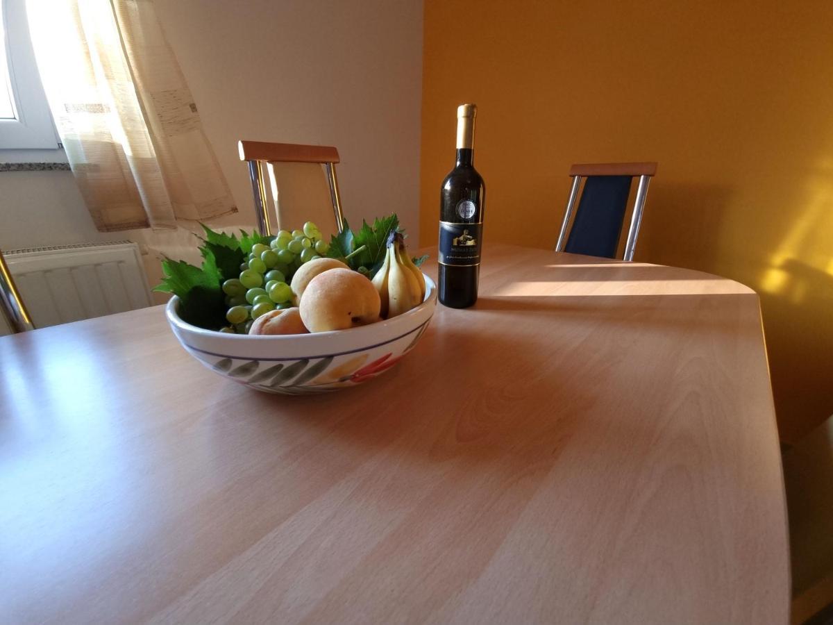 Apartments Kay Baška Eksteriør billede